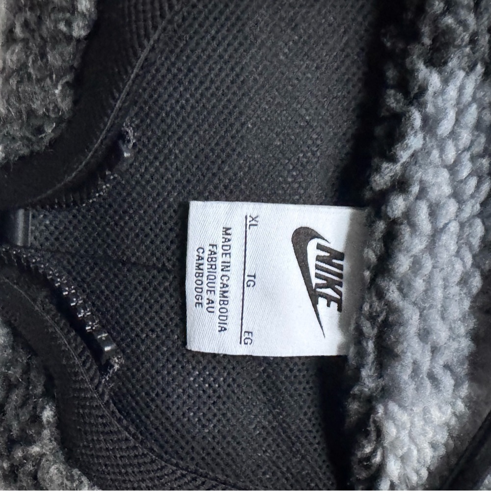 Nike 1/4 Quarter Fleece Pullover - Picture 4 of 7